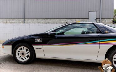 Chevrolet-camaro-z28-1993-3