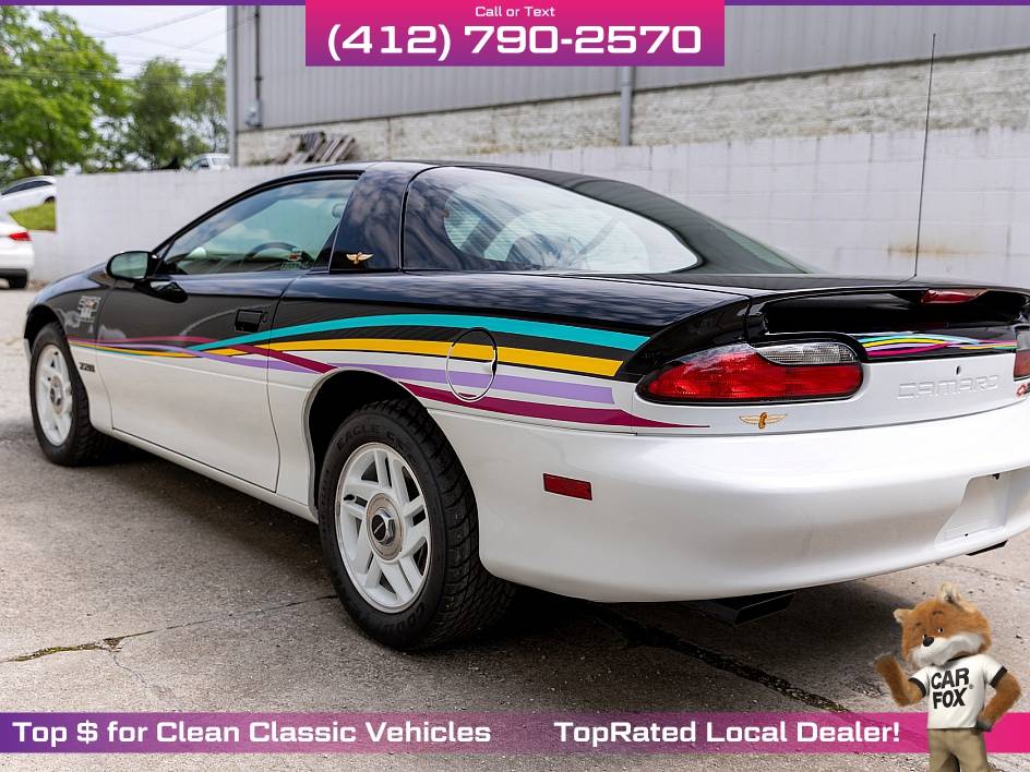 Chevrolet-camaro-z28-1993-5