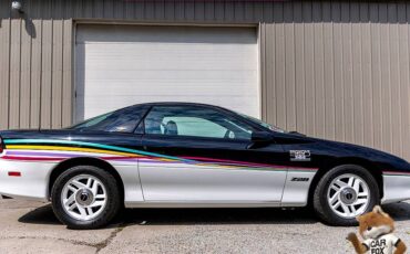 Chevrolet-camaro-z28-1993-7