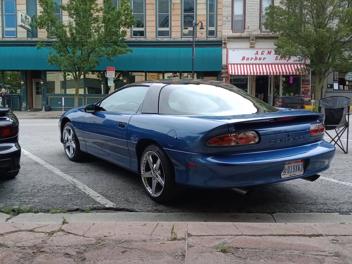 Chevrolet-camaro-z28-1993-blue-5