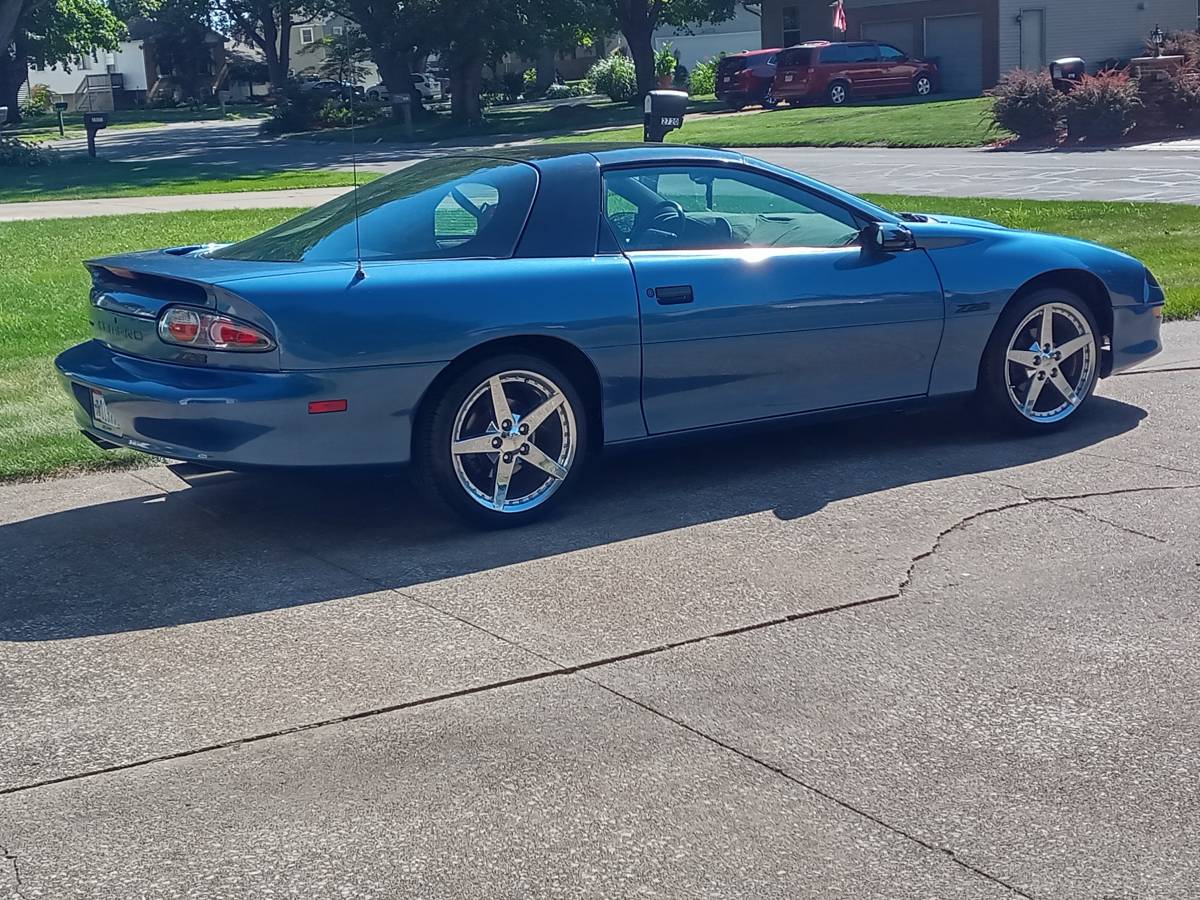 Chevrolet-camaro-z28-1993-blue-6