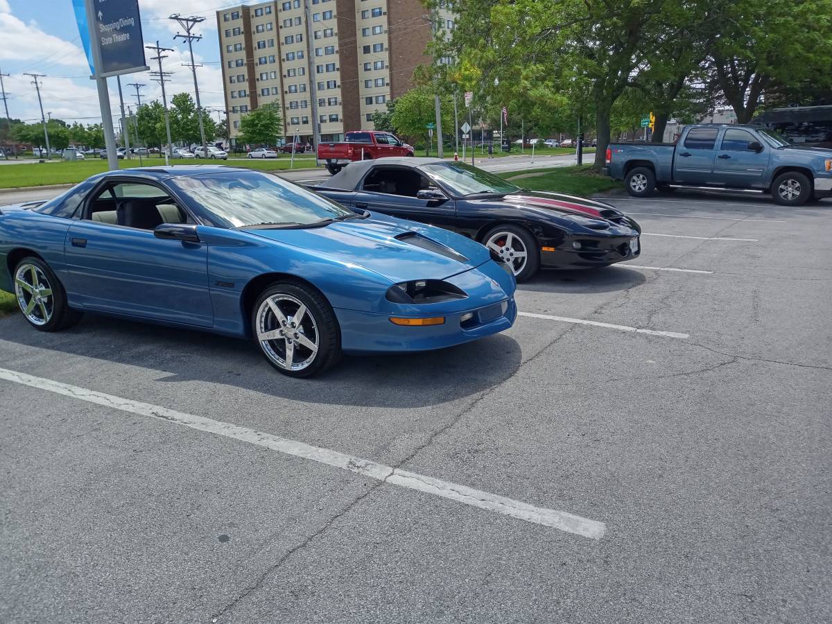 Chevrolet-camaro-z28-1993-blue-8