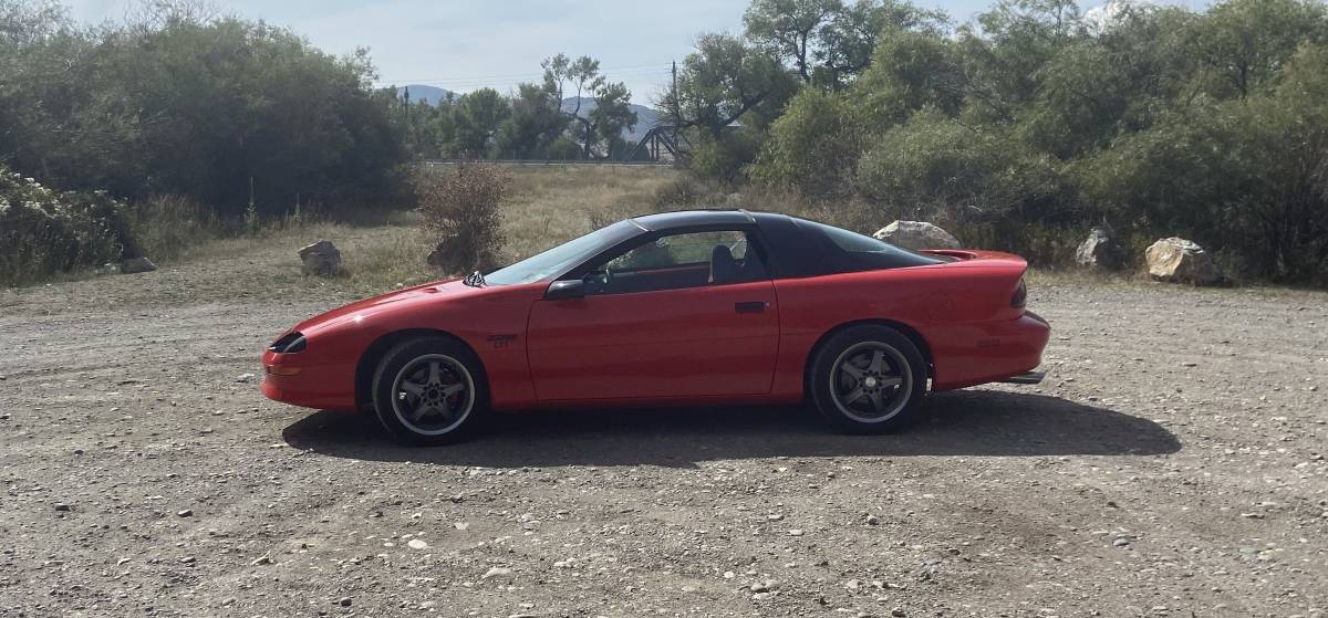Chevrolet-camaro-z28-1994-red-3