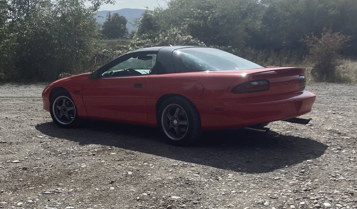 Chevrolet-camaro-z28-1994-red-4