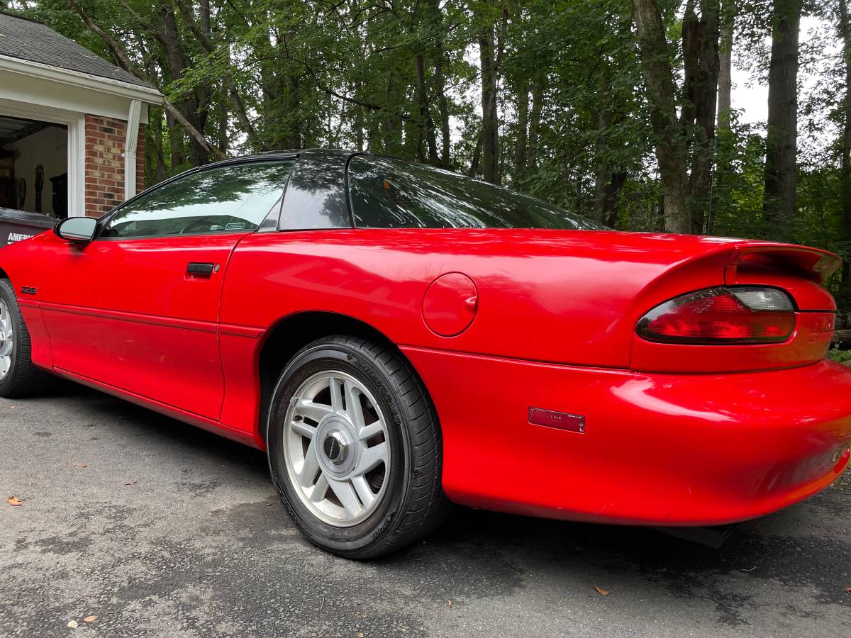 Chevrolet-camaro-z28-1994-red-6