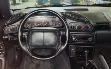 Chevrolet-camaro-z28-1994-white-10