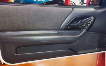 Chevrolet-camaro-z28-1994-white-15