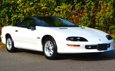 Chevrolet-camaro-z28-1994-white-2