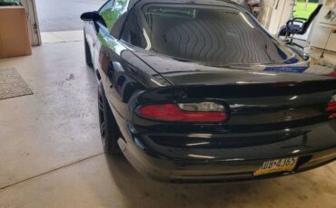 Chevrolet-camaro-z28-1995-black-2