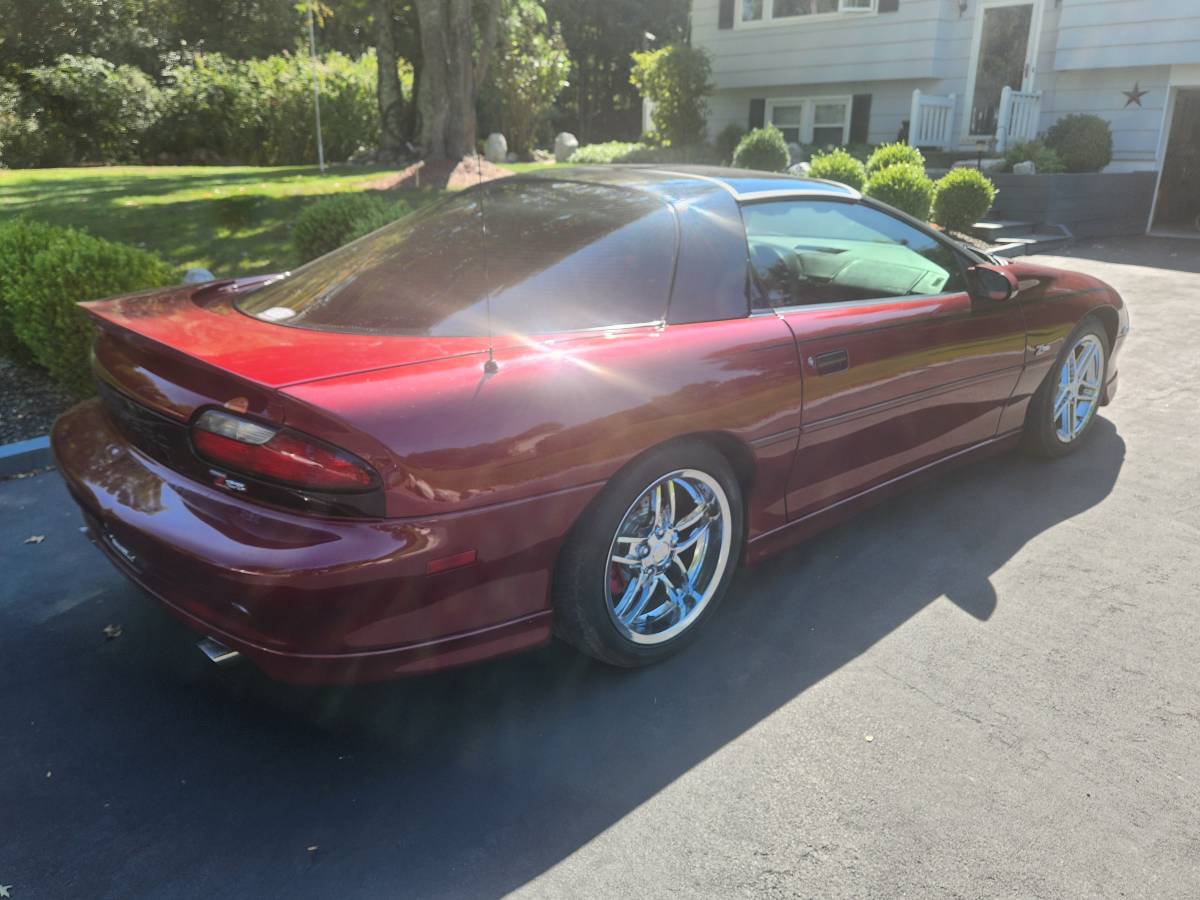 Chevrolet-camaro-z28-1995-red-1
