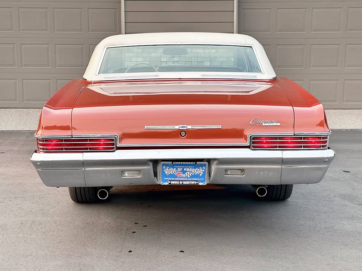 Chevrolet-caprice-1966-custom-9