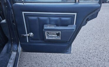 Chevrolet-caprice-1989-blue-11