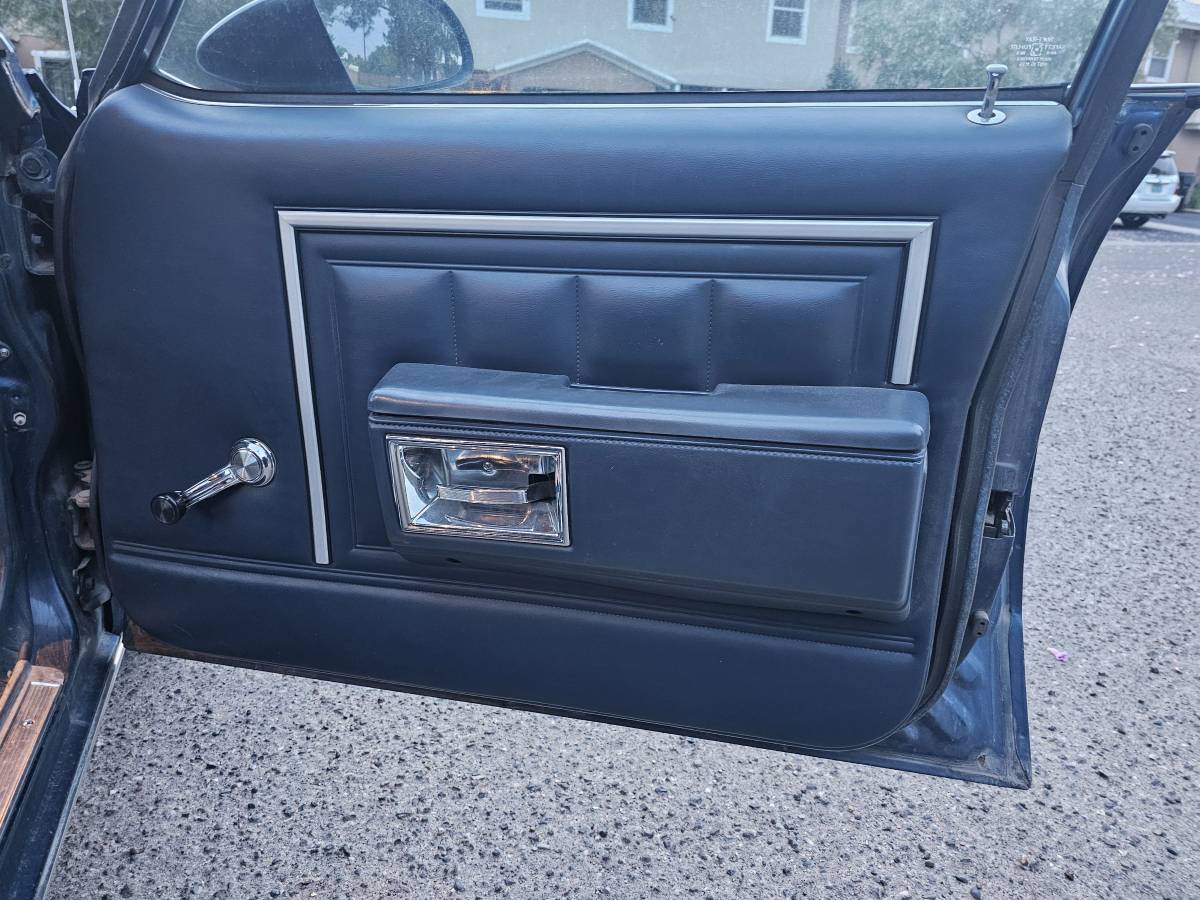 Chevrolet-caprice-1989-blue-6