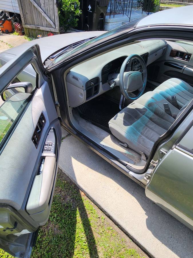 Chevrolet-caprice-1994-5