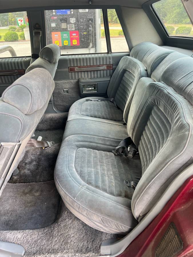 Chevrolet-caprice-classic-1988-12