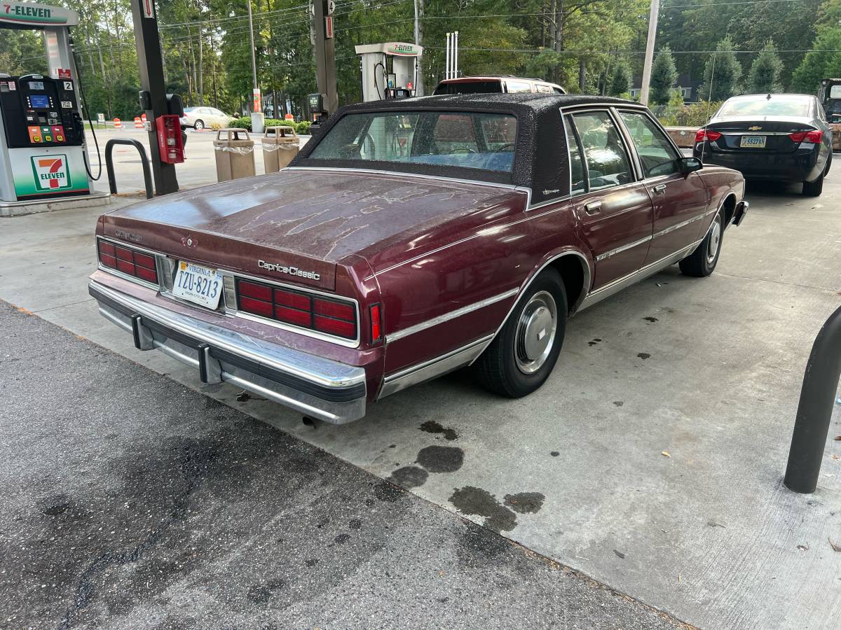Chevrolet-caprice-classic-1988-4