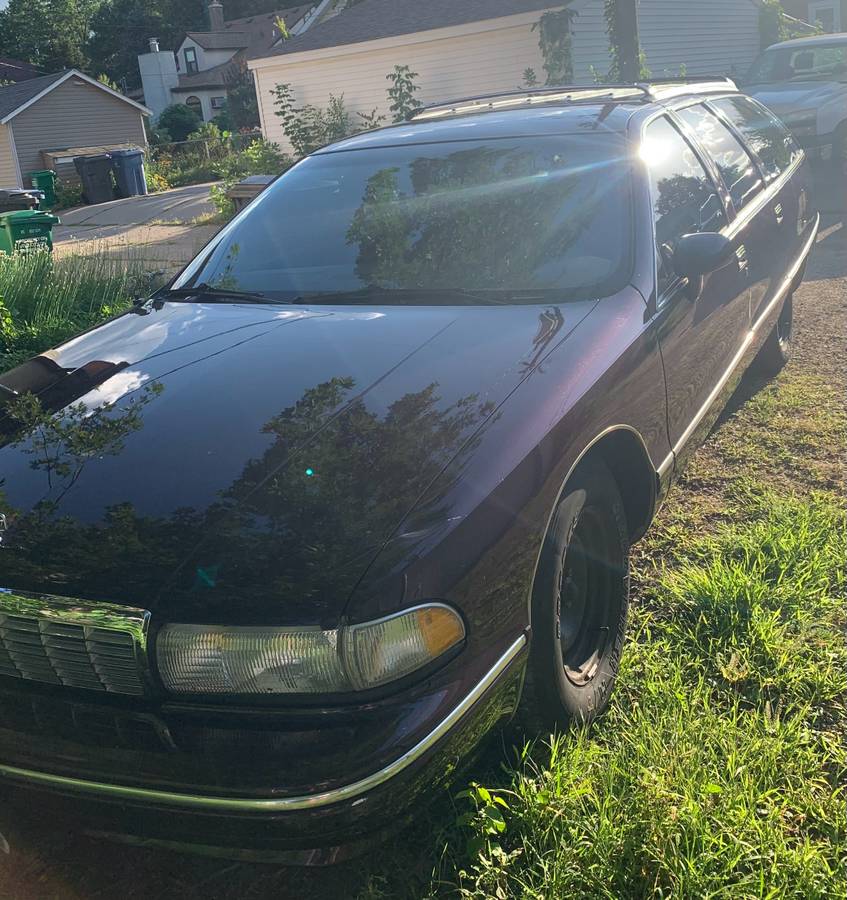 Chevrolet-caprice-classic-1994-red-1
