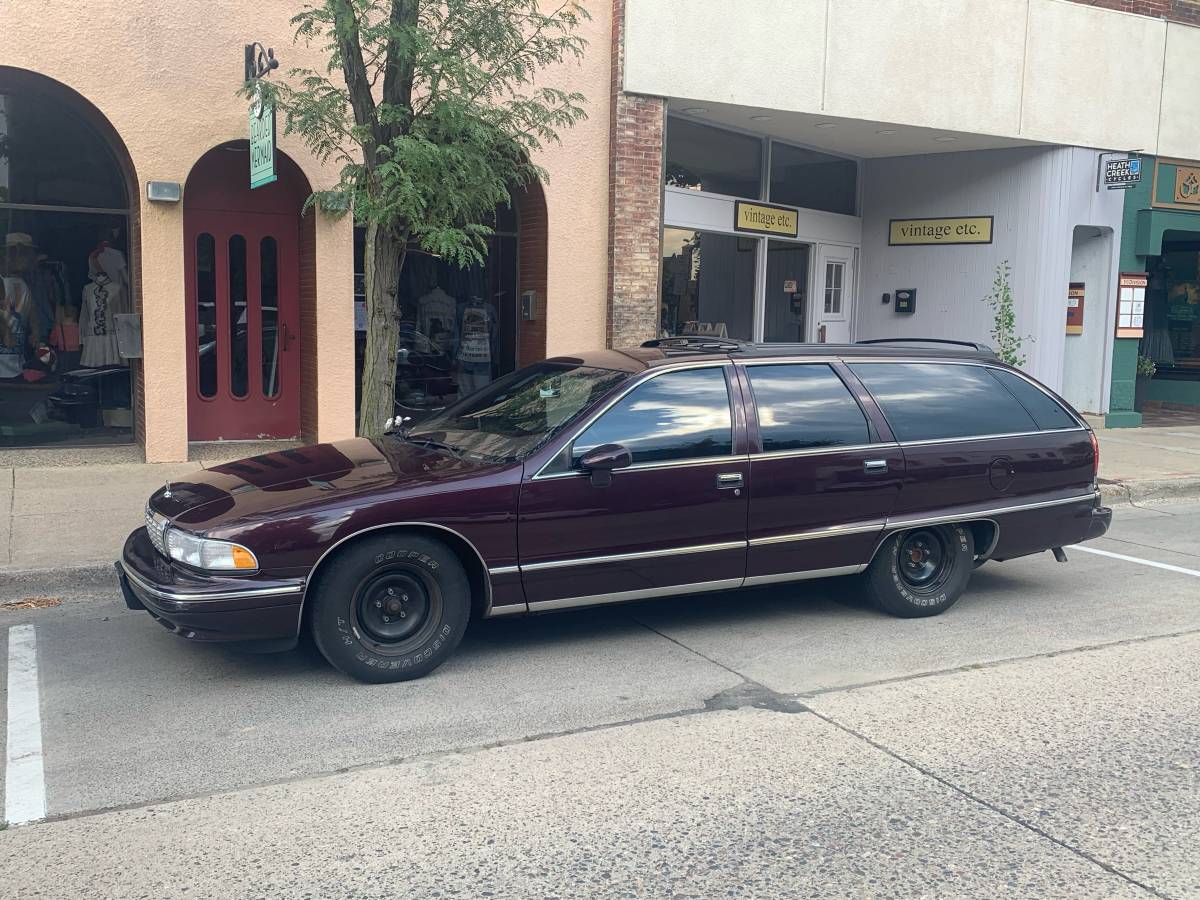 Chevrolet-caprice-classic-1994-red-10