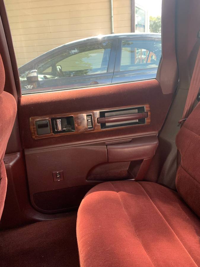 Chevrolet-caprice-classic-1994-red-3