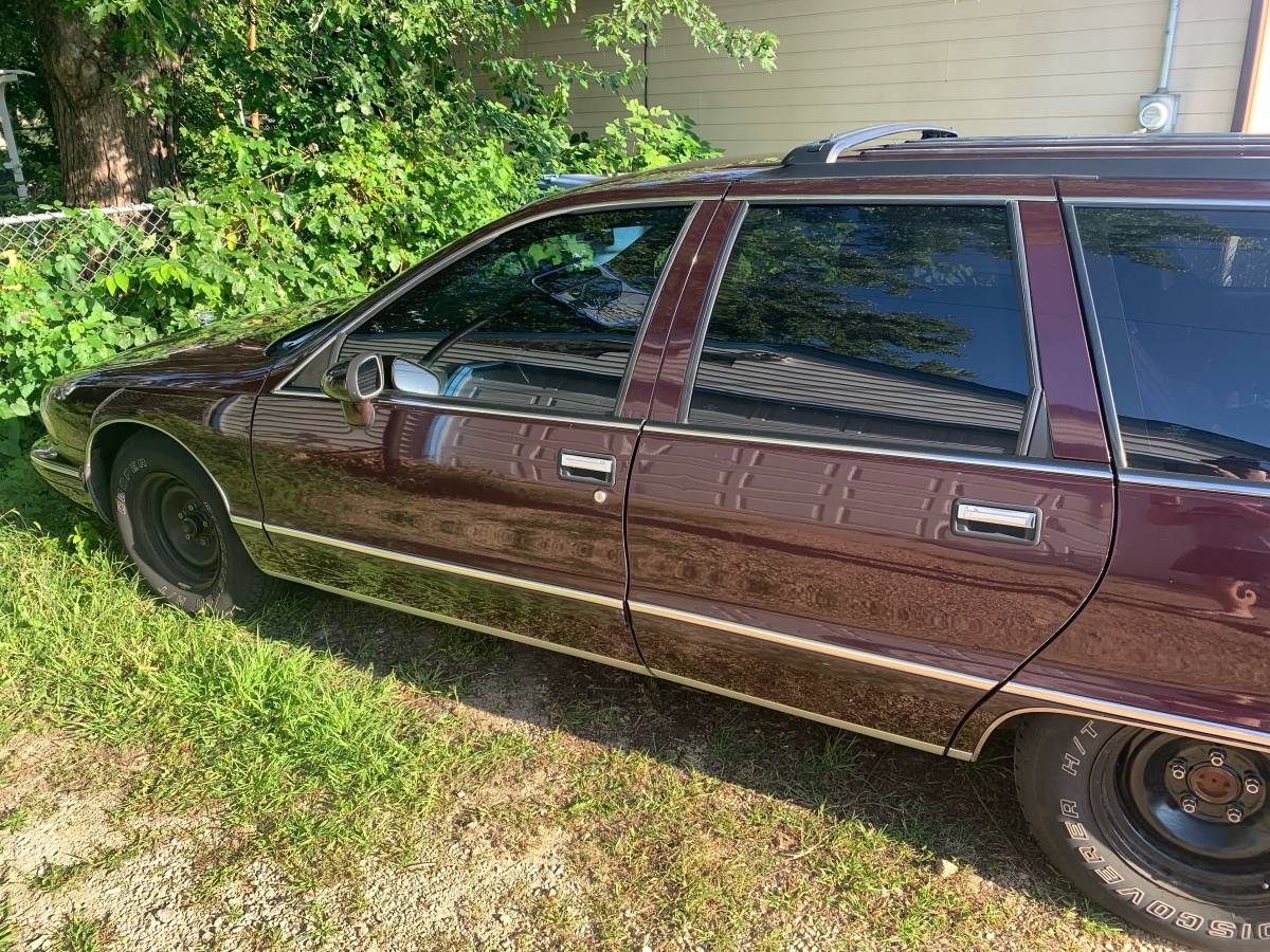 Chevrolet-caprice-classic-1994-red-5