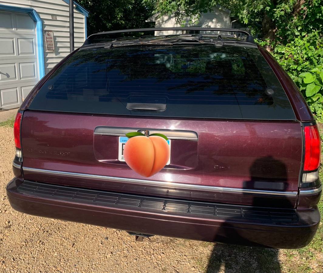 Chevrolet-caprice-classic-1994-red-6