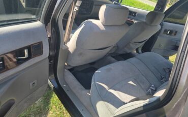 Chevrolet-caprice-classic-1995-10