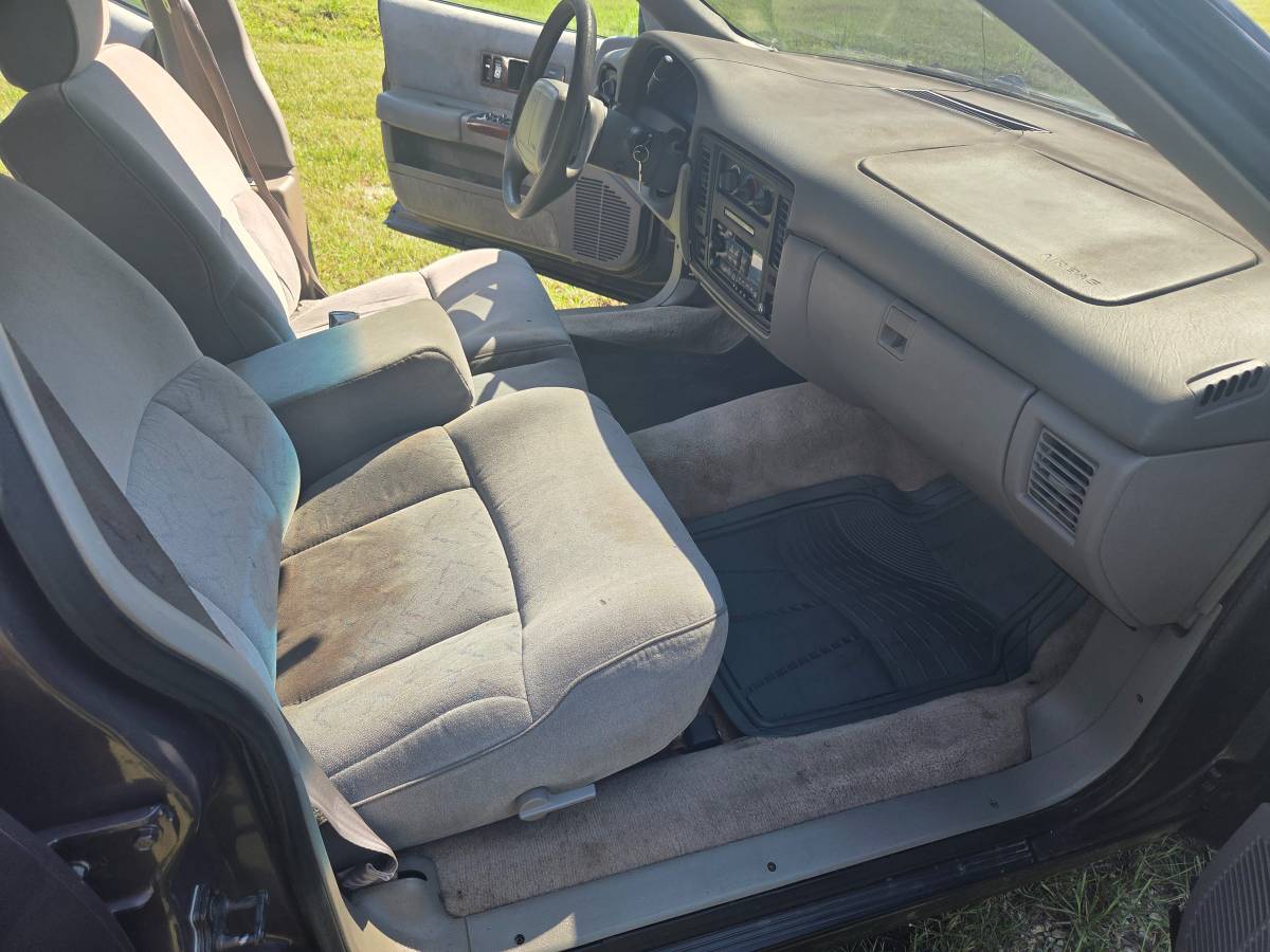 Chevrolet-caprice-classic-1995-6