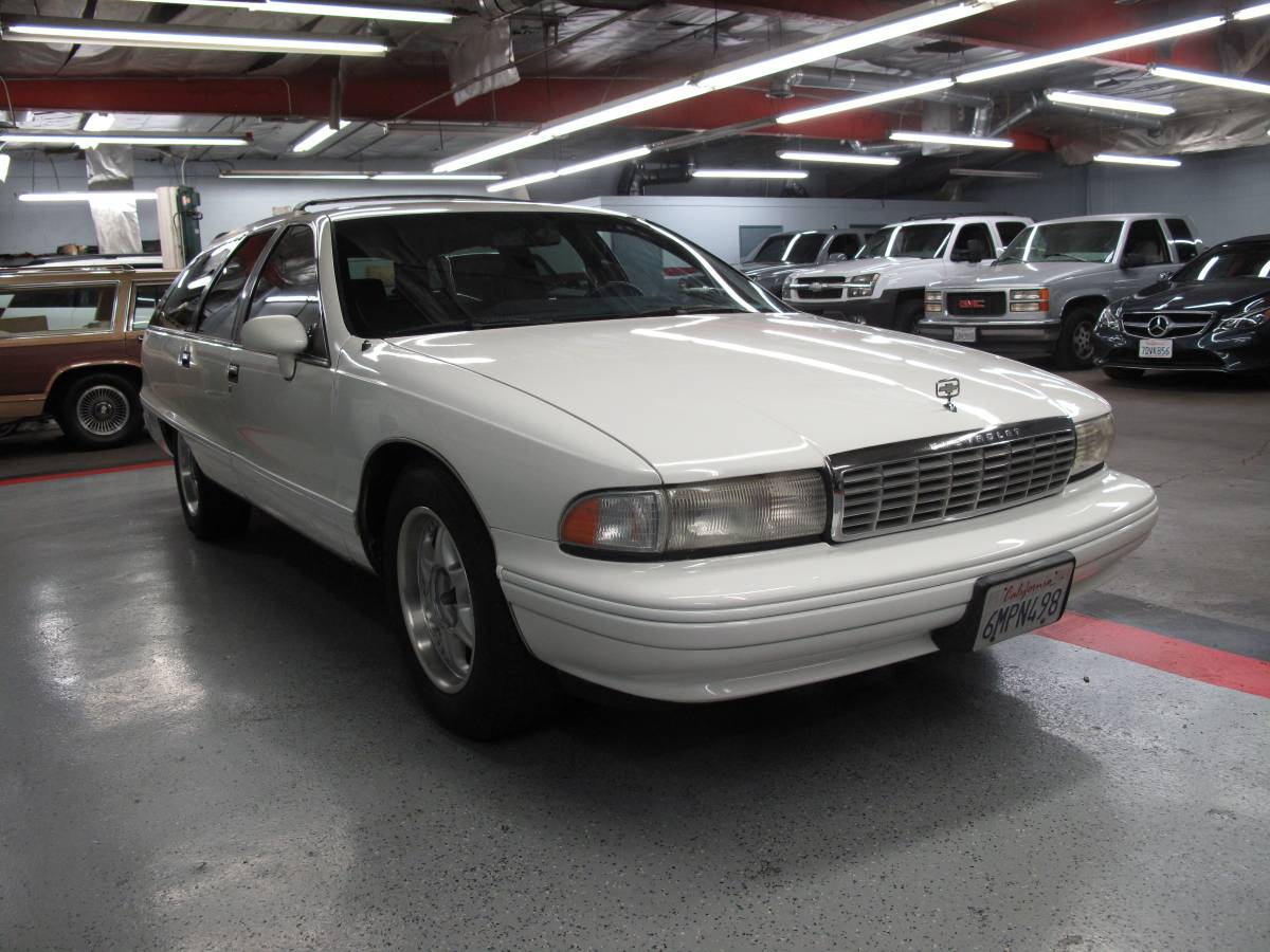 Chevrolet-caprice-classic-wagon-1993-white-8