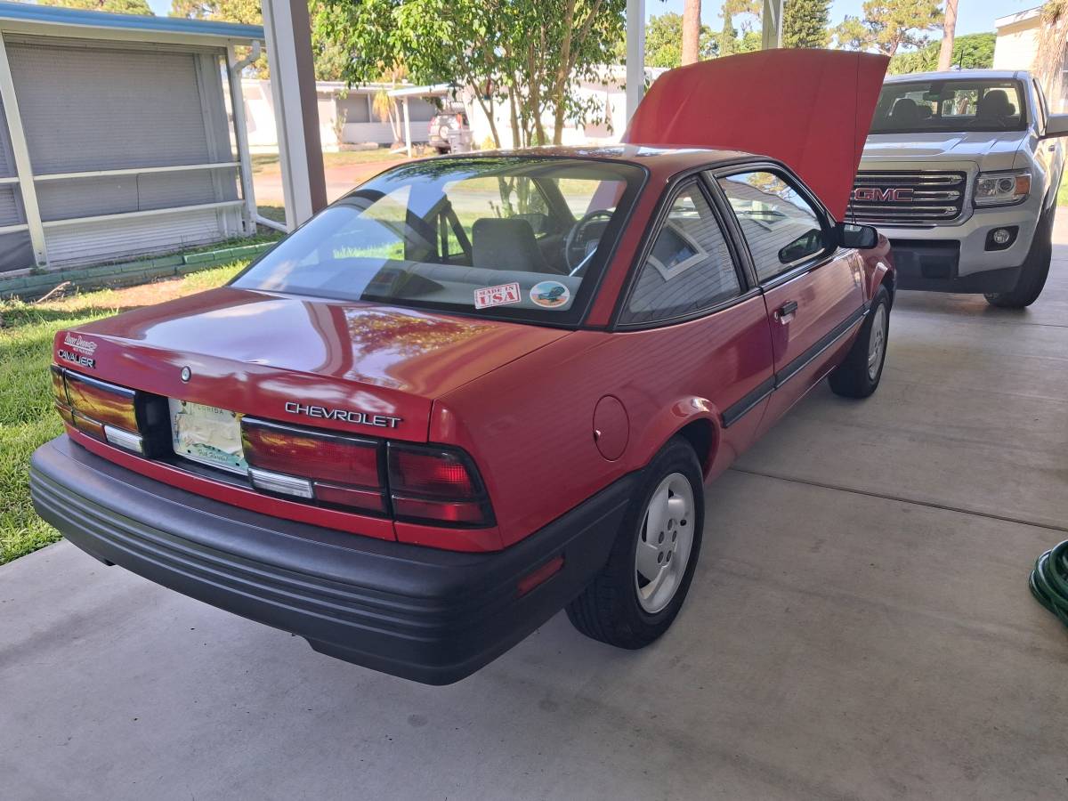 Chevrolet-cavalier-base-1994-red-6