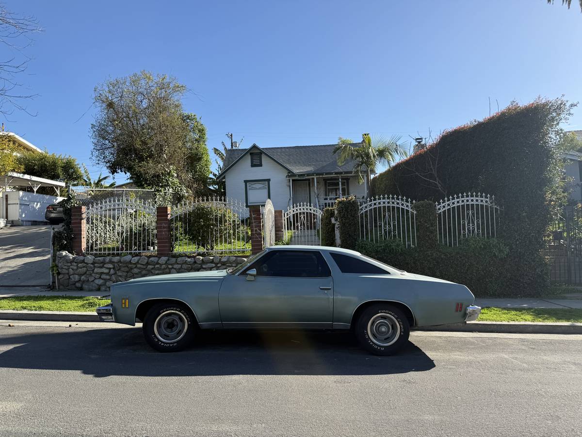 Chevrolet-chavelle-malibu-6-s3-5.7l-8cyl-gas-1973