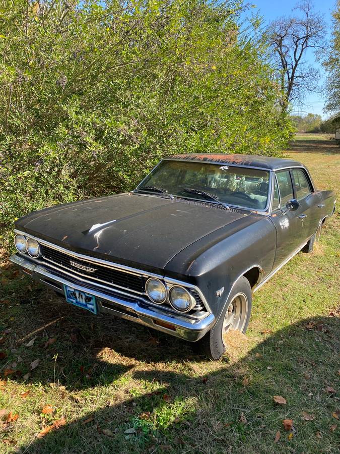 Chevrolet-chevelle-1966-black-3