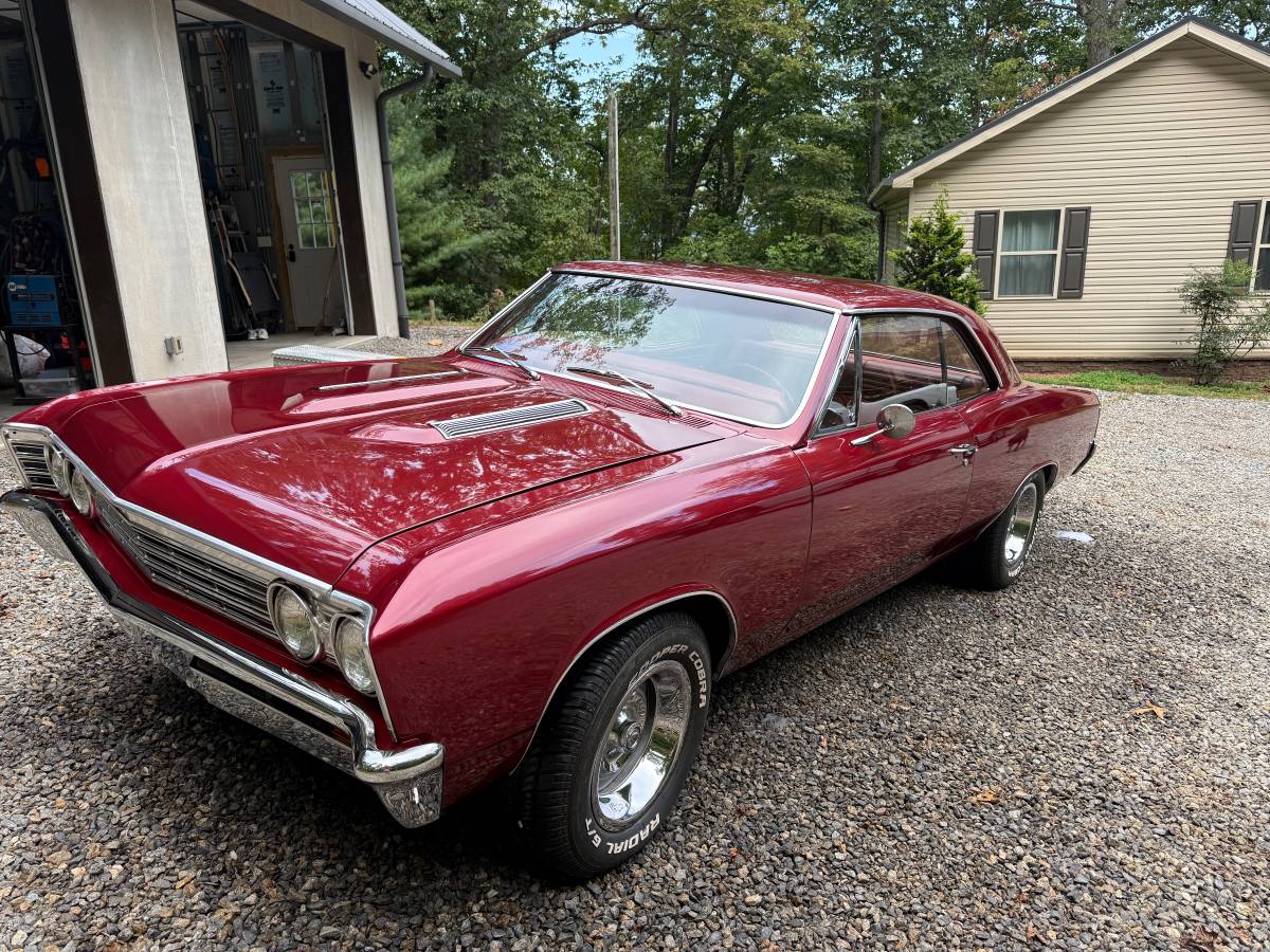 Chevrolet-chevelle-1967-red-5