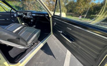 Chevrolet-chevelle-malibu-1965-yellow-18