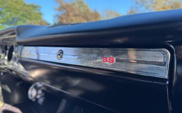 Chevrolet-chevelle-malibu-1965-yellow-19