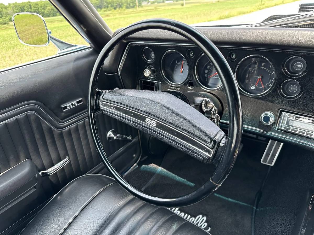 Chevrolet-chevelle-malibu-1971-11