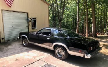 Chevrolet-chevelle-malibu-1974-black-1