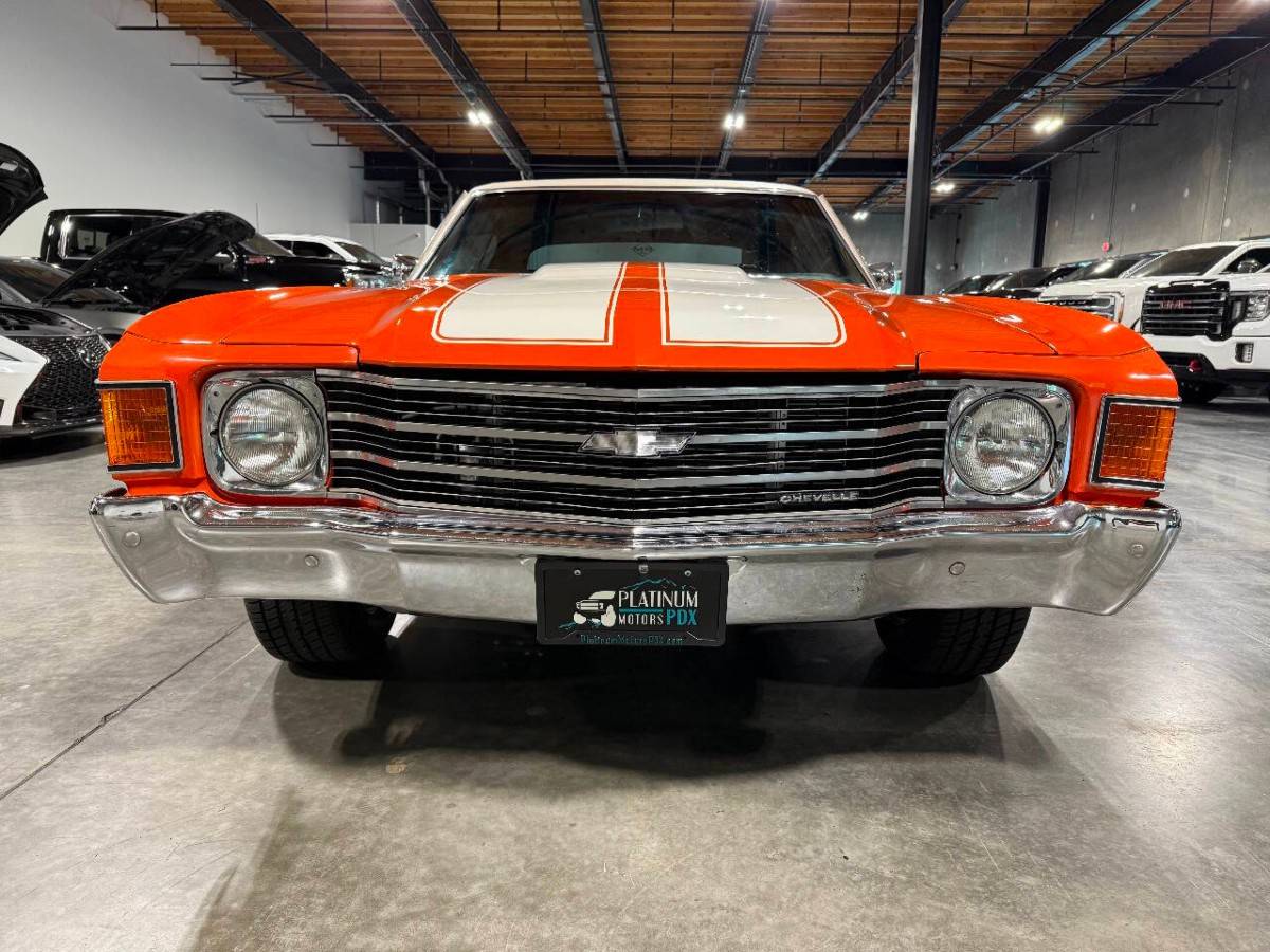 Chevrolet-chevelle-malibu-resto-1972-orange-15