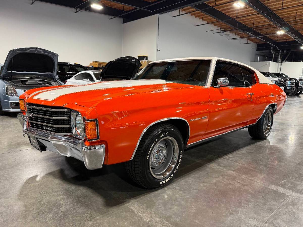 Chevrolet-chevelle-malibu-resto-1972-orange-21