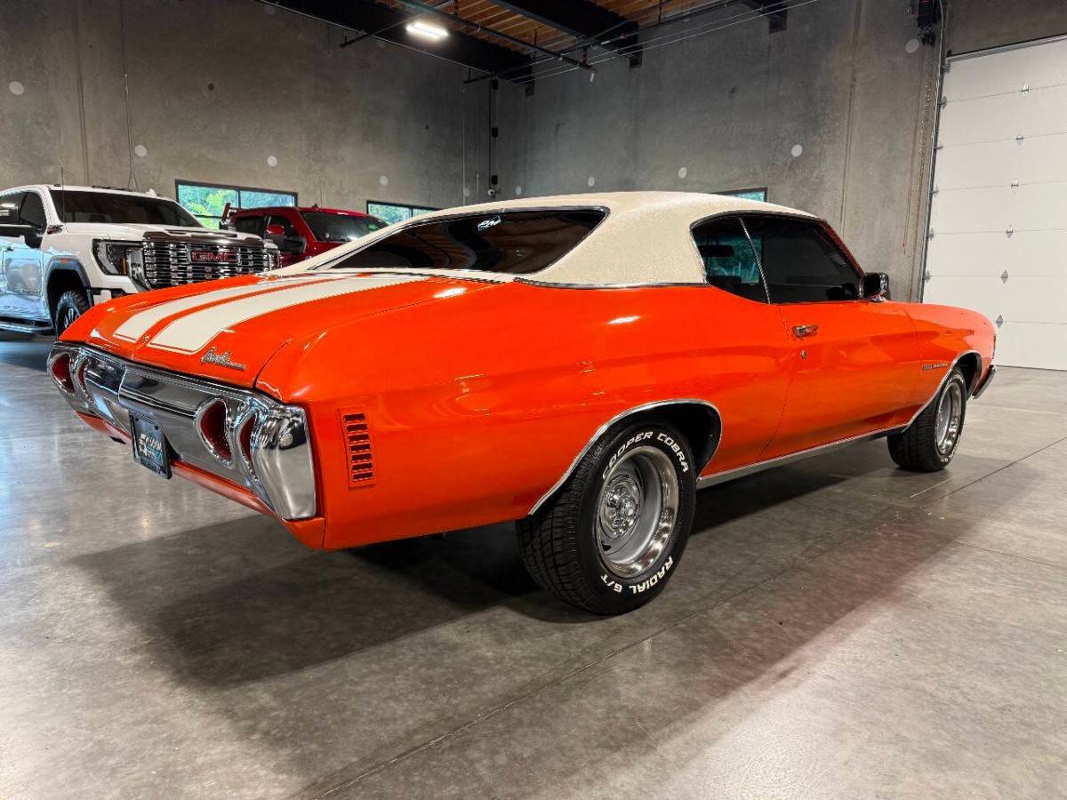 Chevrolet-chevelle-malibu-resto-1972-orange-3