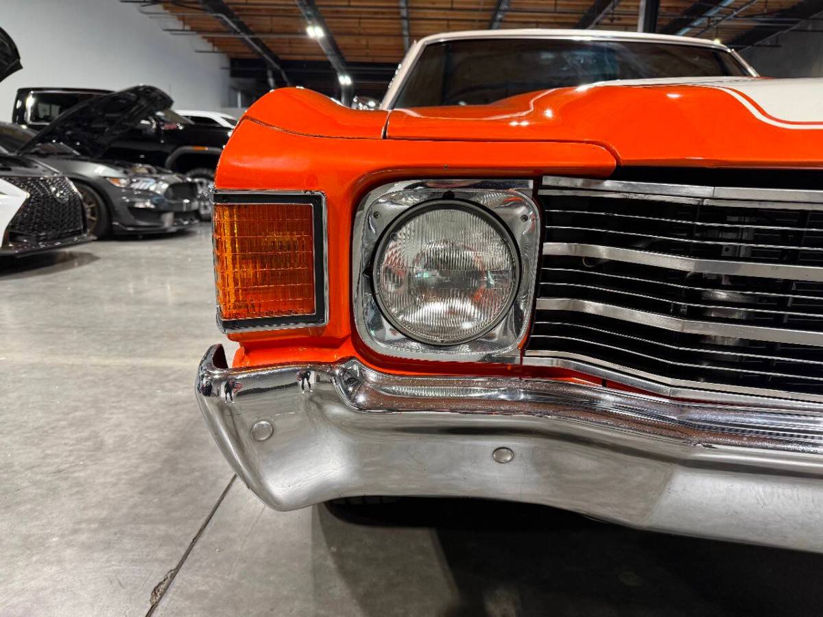 Chevrolet-chevelle-malibu-resto-1972-orange-51