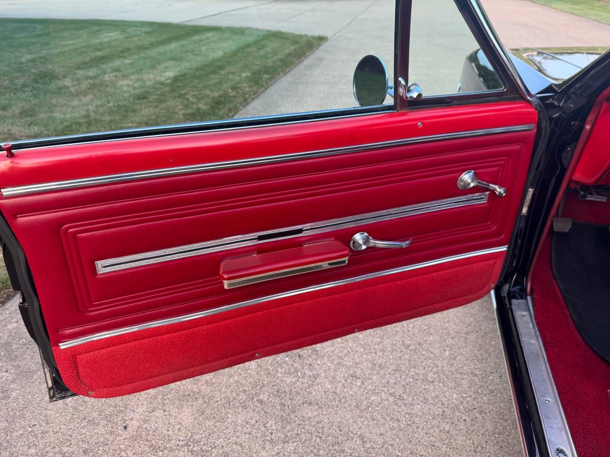 Chevrolet-chevelle-ss-1966-black-15