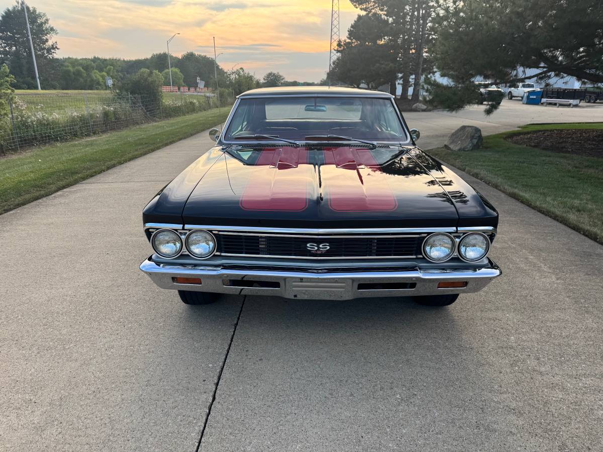 Chevrolet-chevelle-ss-1966-black-21