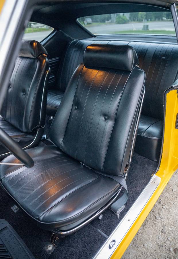 Chevrolet-chevelle-ss-1969-yellow-16