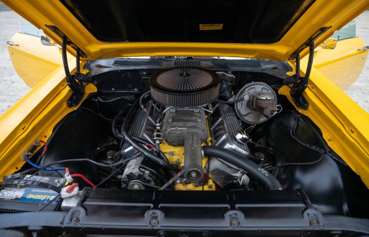 Chevrolet-chevelle-ss-1969-yellow-17