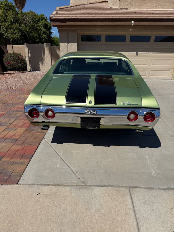 Chevrolet-chevelle-ss-1972-green-13