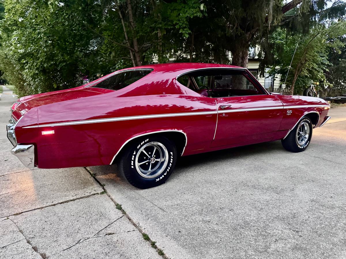 Chevrolet-chevelle-super-sport-1969-red-5