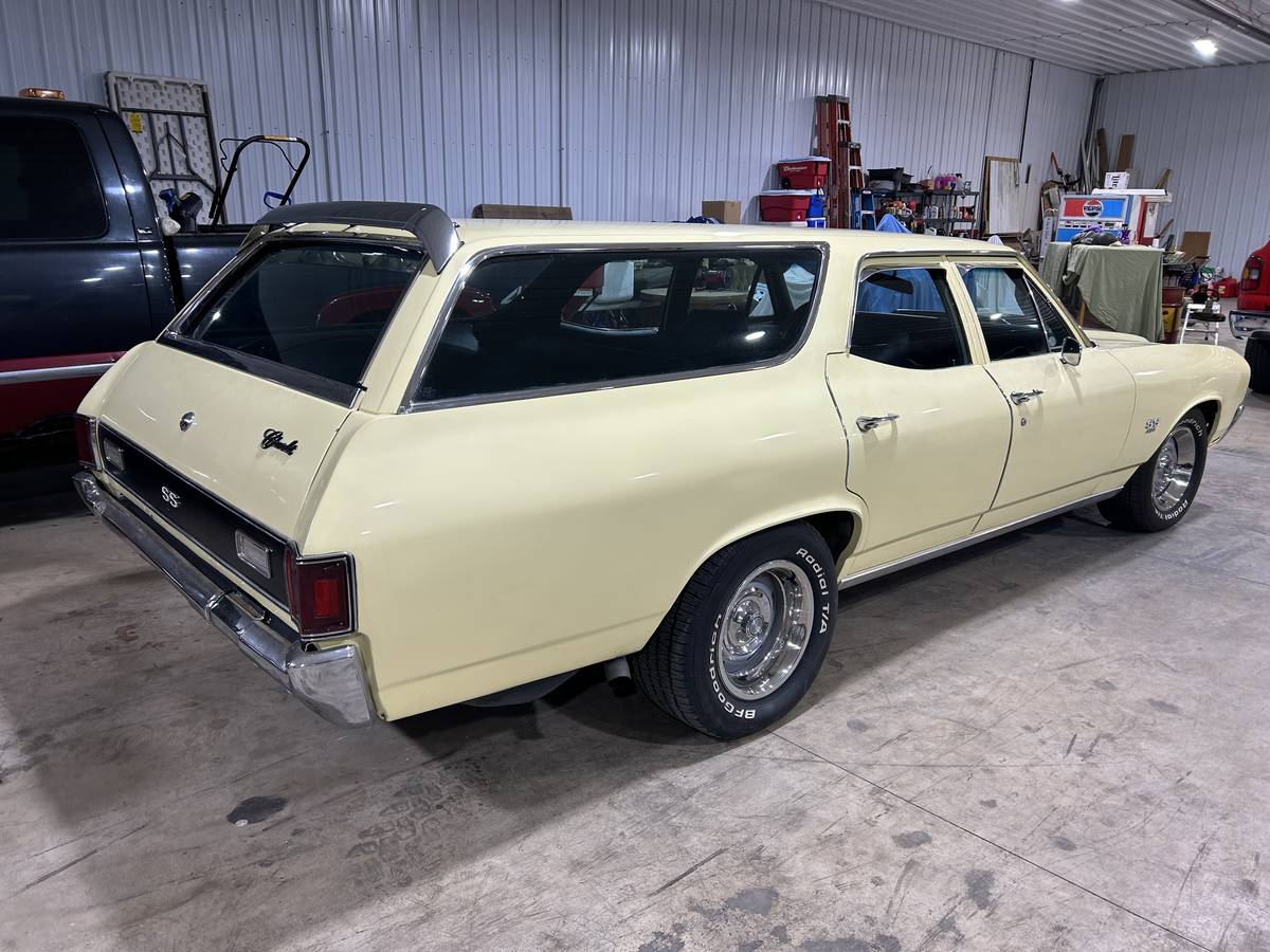 Chevrolet-chevelle-wagon-1972-3
