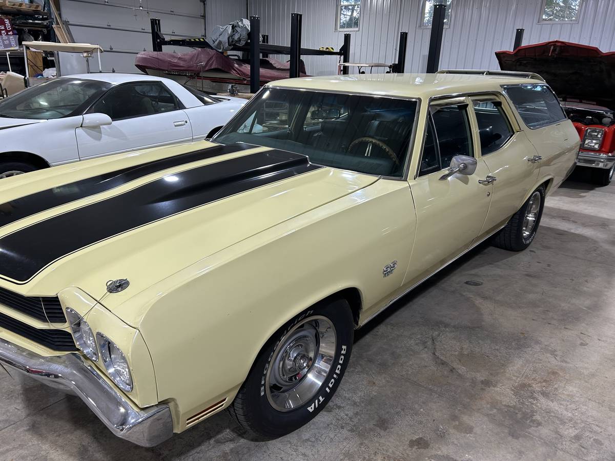 Chevrolet-chevelle-wagon-1972-4