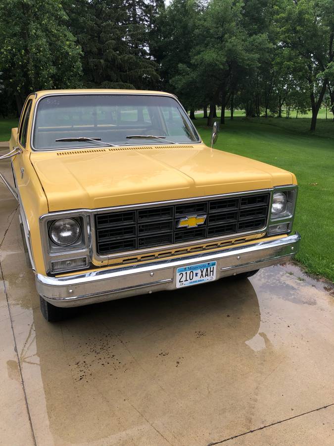 Chevrolet-cheyenne-1979-yellow-5