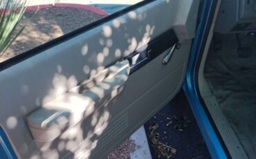 Chevrolet-cheyenne-1994-blue-10
